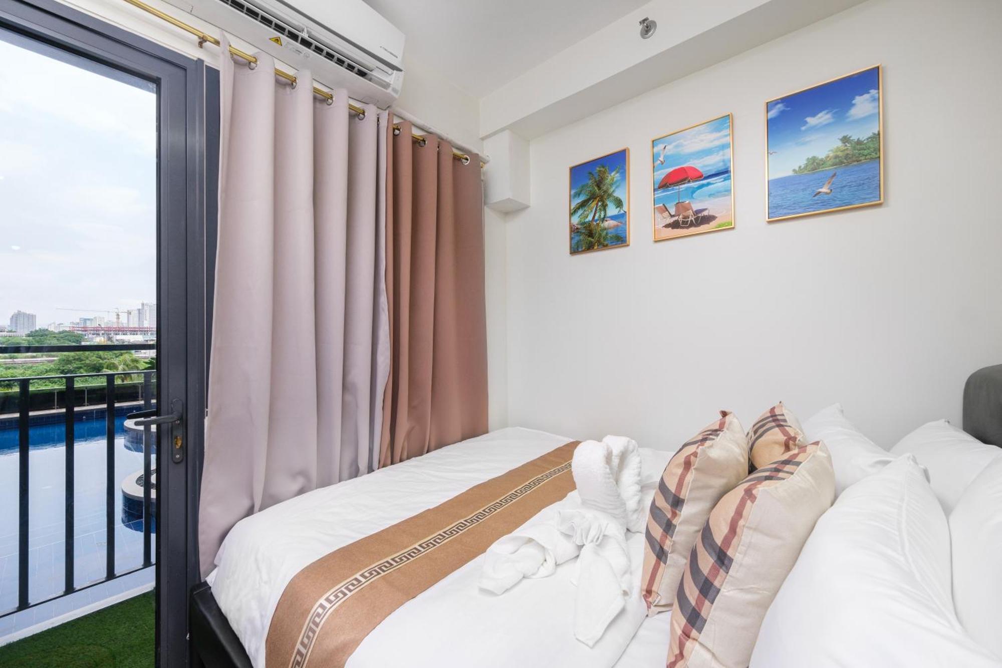 2 Side-By-Side P00L Front Condos, 6 Beds, 2 Cr, 2 Kitchen For 10 Guests At Moa Manila Exteriör bild